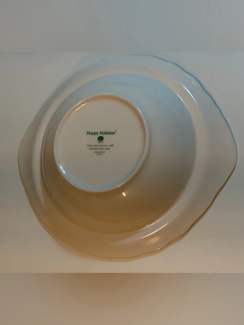 2 Vtg Nikko Happy Holidays Round Veg Serving Bowl w/ Lug Handles Christmas Decor